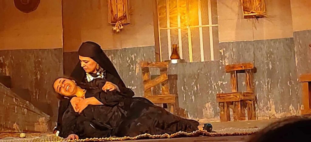 received_7620335691032241199222032802865158-1024x470 أغنية الموت .. بين الموت والحياة عمل فني يمتاز بجمال الصورة وبراعة الأداء