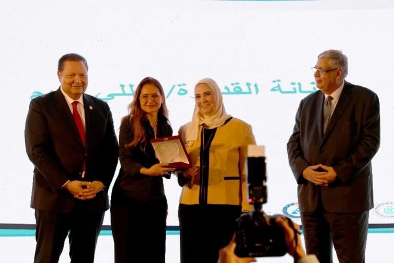 هيئة الاعتماد والرقابة الصحية نيللي كريم وطه دسوقي لجهودهم في نشر التثقيف الصحي