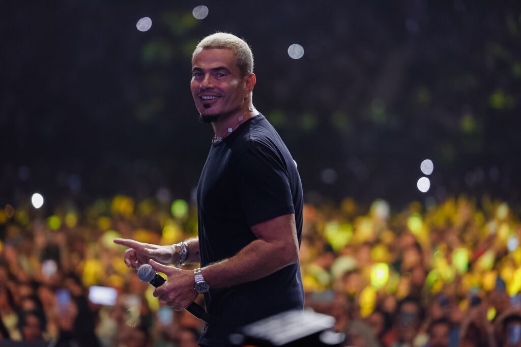 عمرو دياب