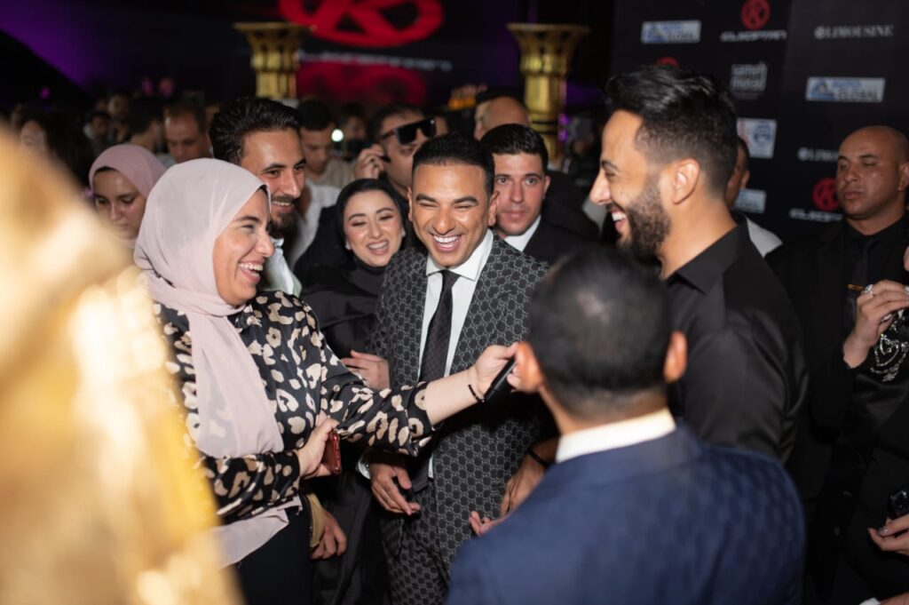 عصام السقا في افتتاح معرض القبطان للمهندس مصطفى فايد