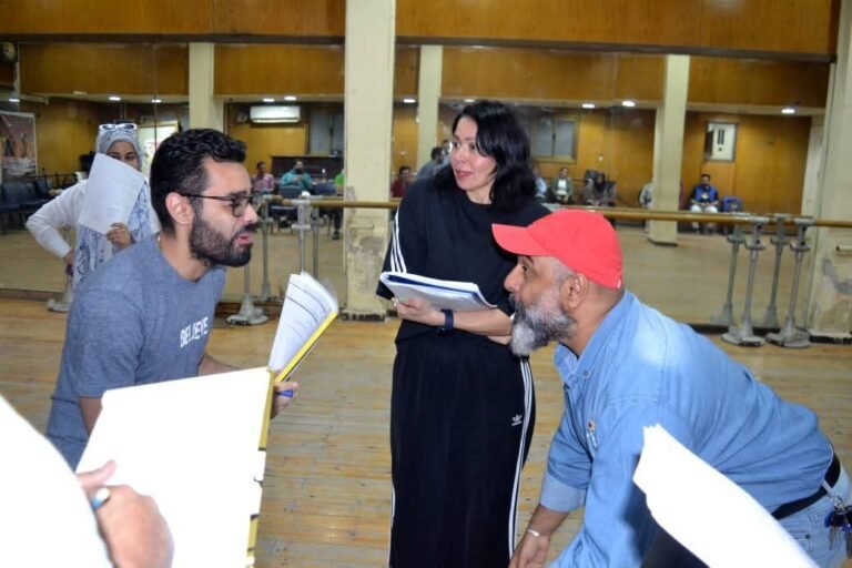 لقاء الخميسي من بروفات الملك وأنا