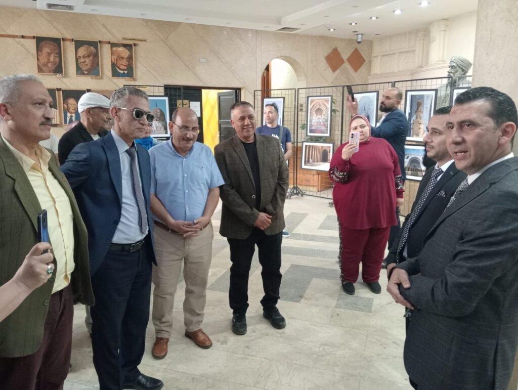 img-20260427-wa01755736725528574142638-1024x771 “بين التراث والضوء.. معرض فني يفتح أبواب الذاكرة البصرية بمكتبة القاهرة الكبرى”