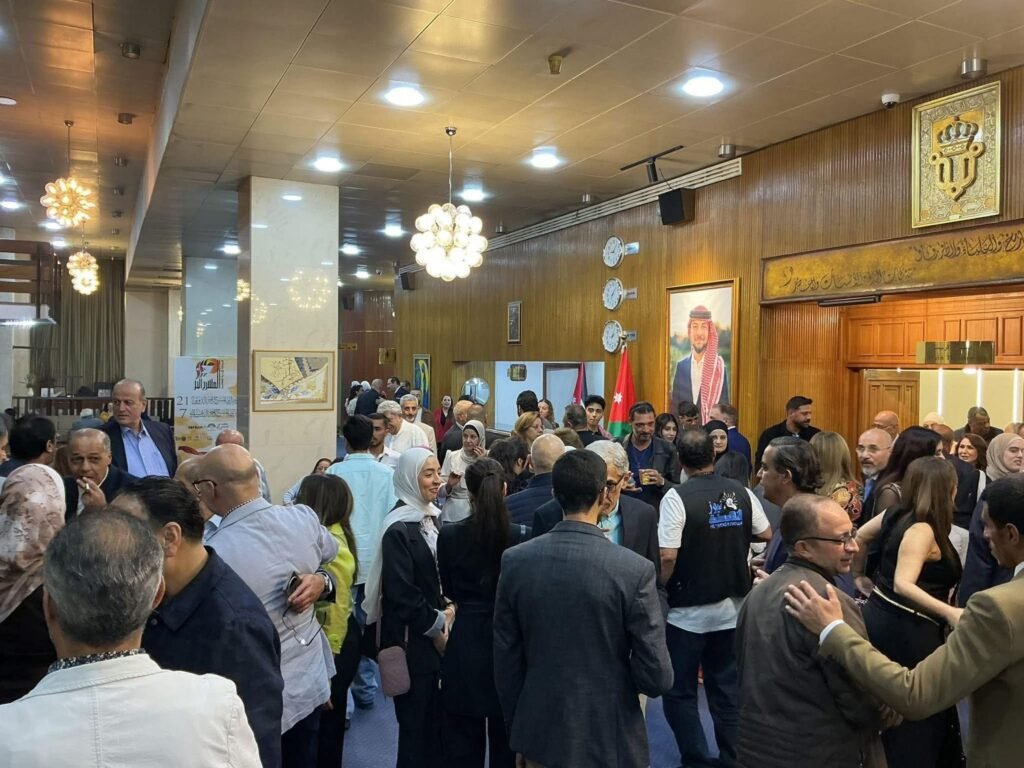 fb_img_17795357272233512957537547030639-1024x768 علي عليان: أقمنا مهرجان ليالي المسرح الحر الدولي وسط الحرب.. لأن المسرح ضرورة لا رفاهية