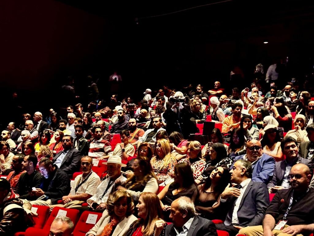 fb_img_17795357404983957609116570753575-1024x768 علي عليان: أقمنا مهرجان ليالي المسرح الحر الدولي وسط الحرب.. لأن المسرح ضرورة لا رفاهية